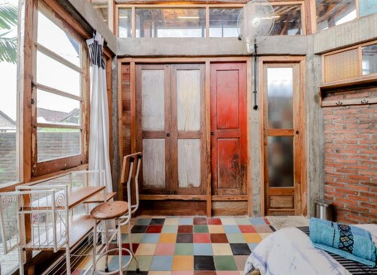 Lorong Homestay Bantul Exterior foto